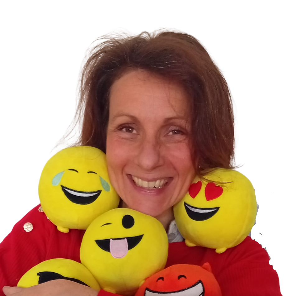 Folle de Rire, animatrice de yoga du rire souriante